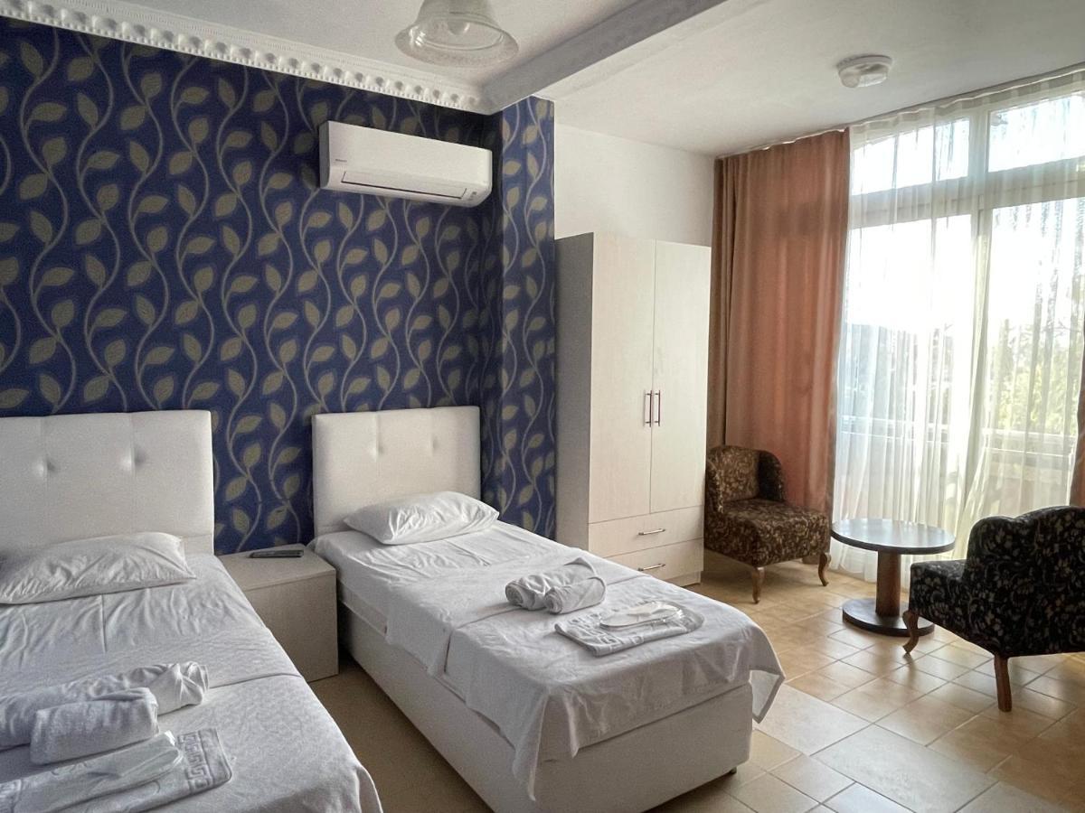 Tayfun Hotel Mordogan Esterno foto